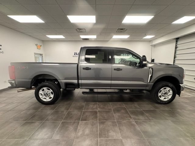 Used 2025 Ford F250 XLT AWD/4WD image 8