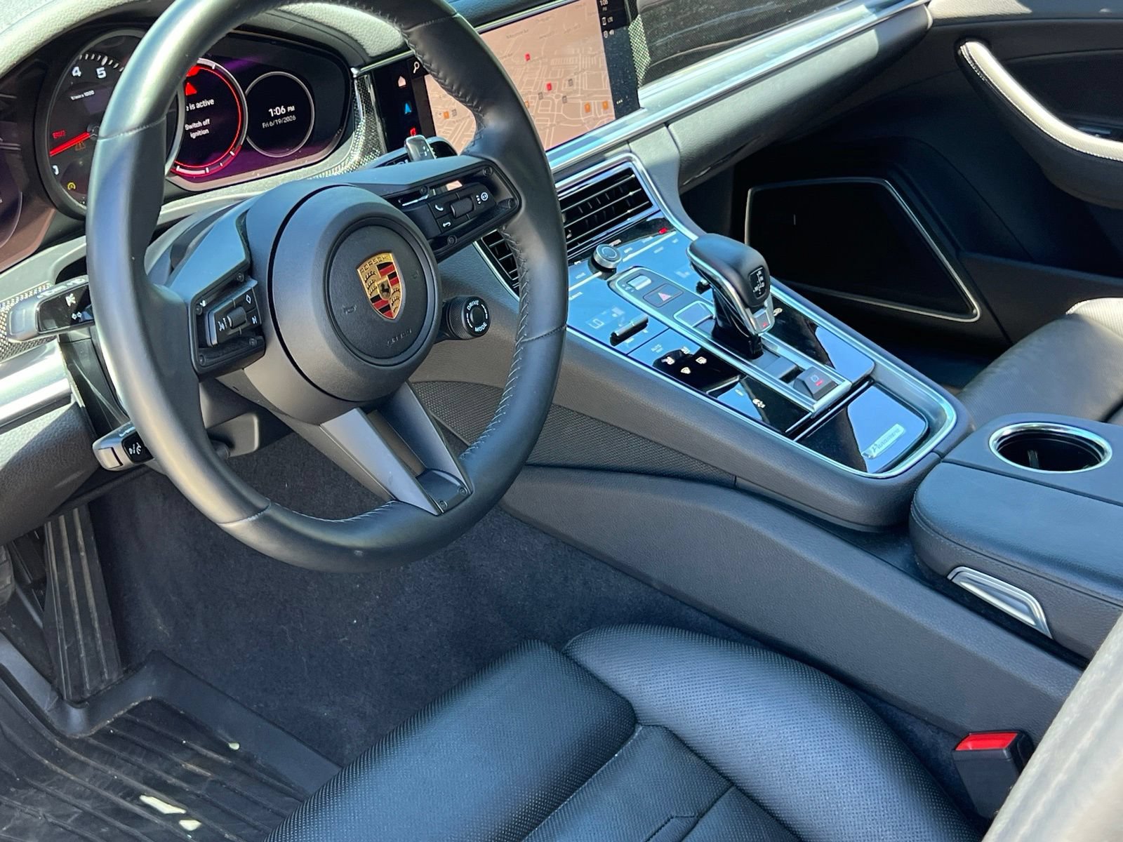 Certified 2023 Porsche Panamera 4 Platinum Edition AWD/4WD image 4