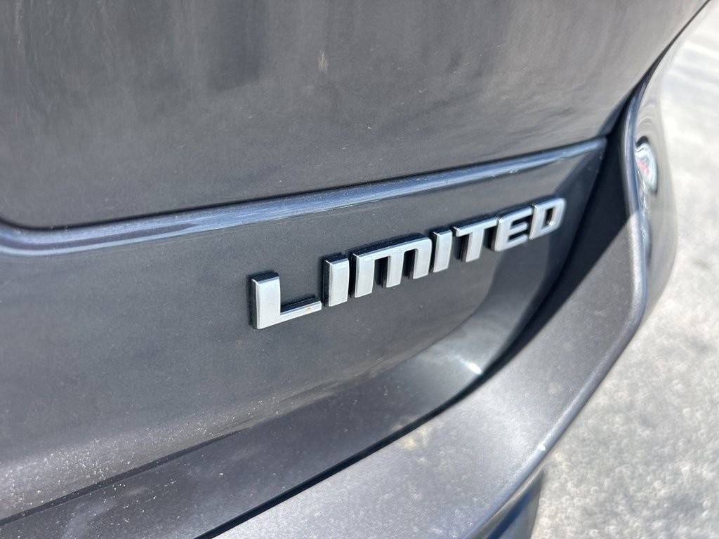Used 2025 Jeep Grand Cherokee L Limited AWD/4WD image 37