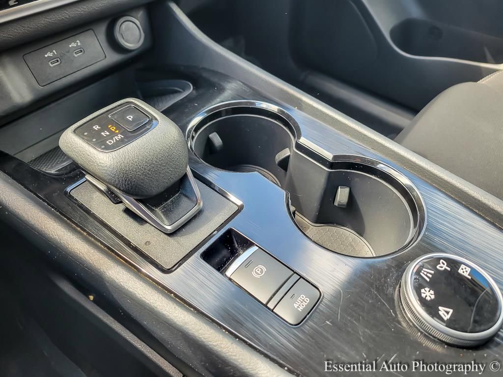 Used 2024 Nissan Rogue S image 17