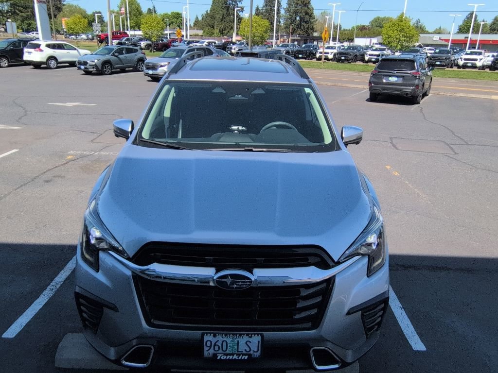 Used 2023 Subaru Ascent Touring AWD/4WD image 4