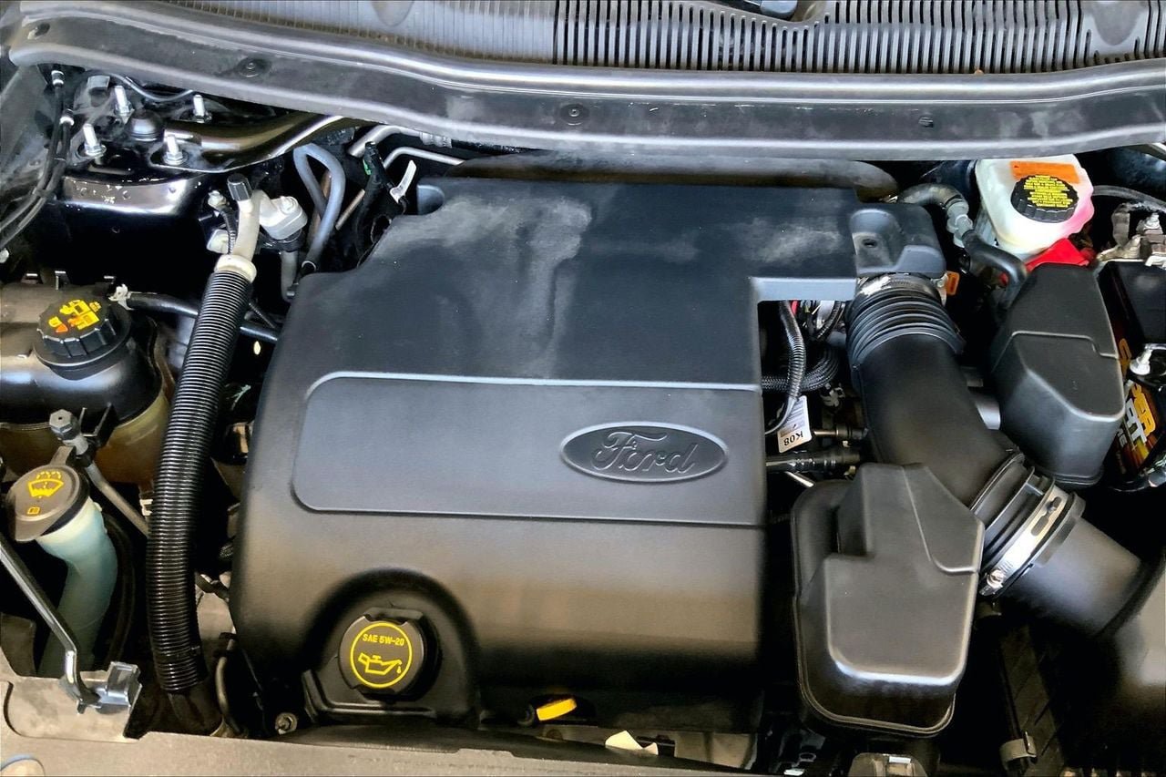 Used 2017 Ford Explorer Limited FWD image 32