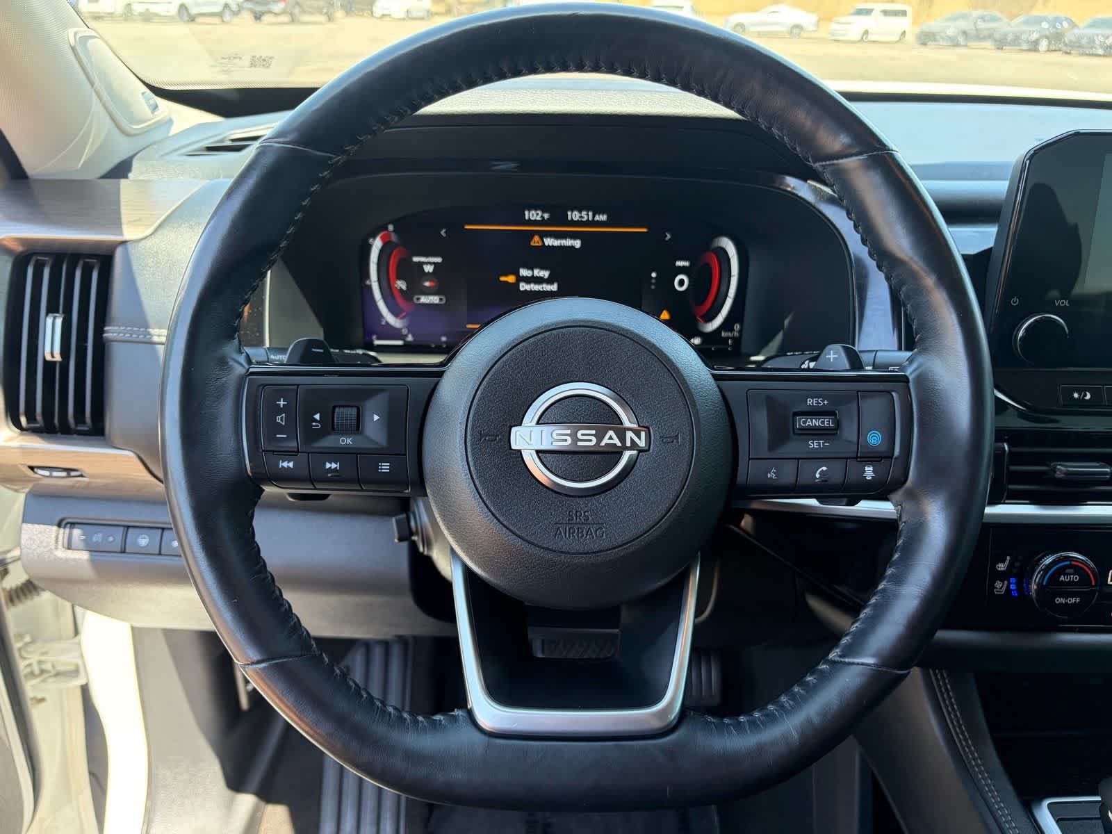 Used 2023 Nissan Pathfinder Platinum AWD/4WD image 13