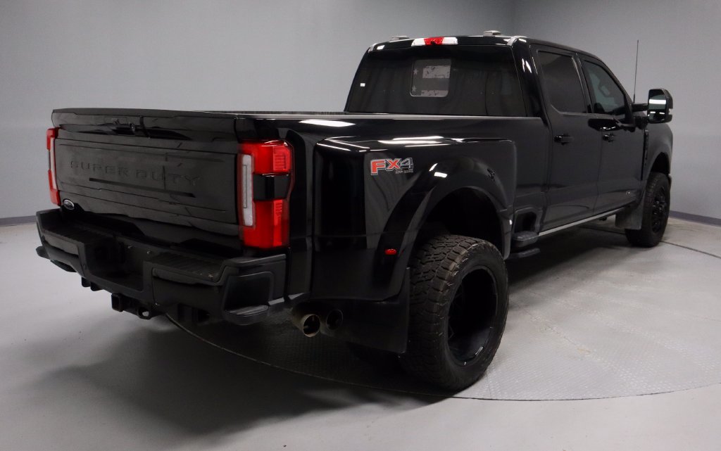 Used 2025 Ford F350 Platinum w/ FX4 Off-Road Package AWD/4WD image 10