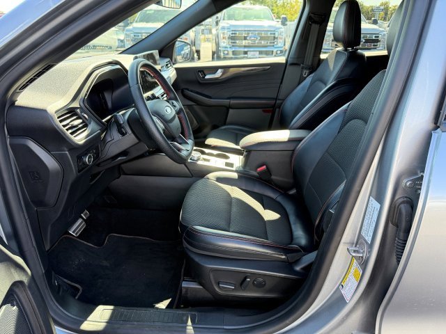 Used 2023 Ford Escape ST-Line Select w/ Tech Pack #1 AWD/4WD image 14