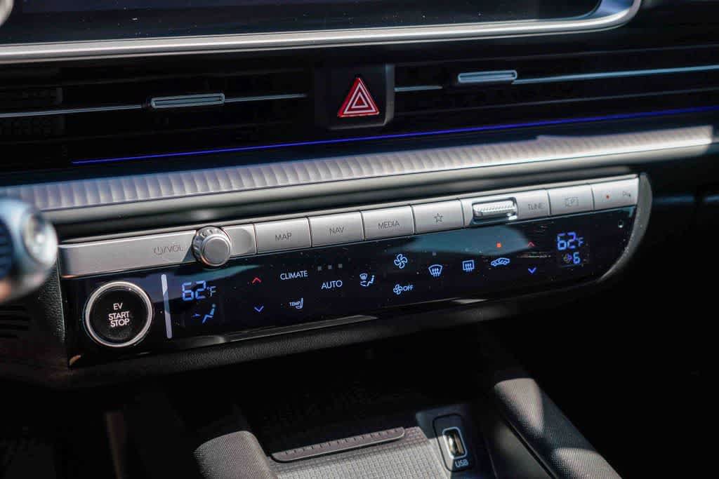 Used 2024 Hyundai Ioniq 6 SEL RWD image 21
