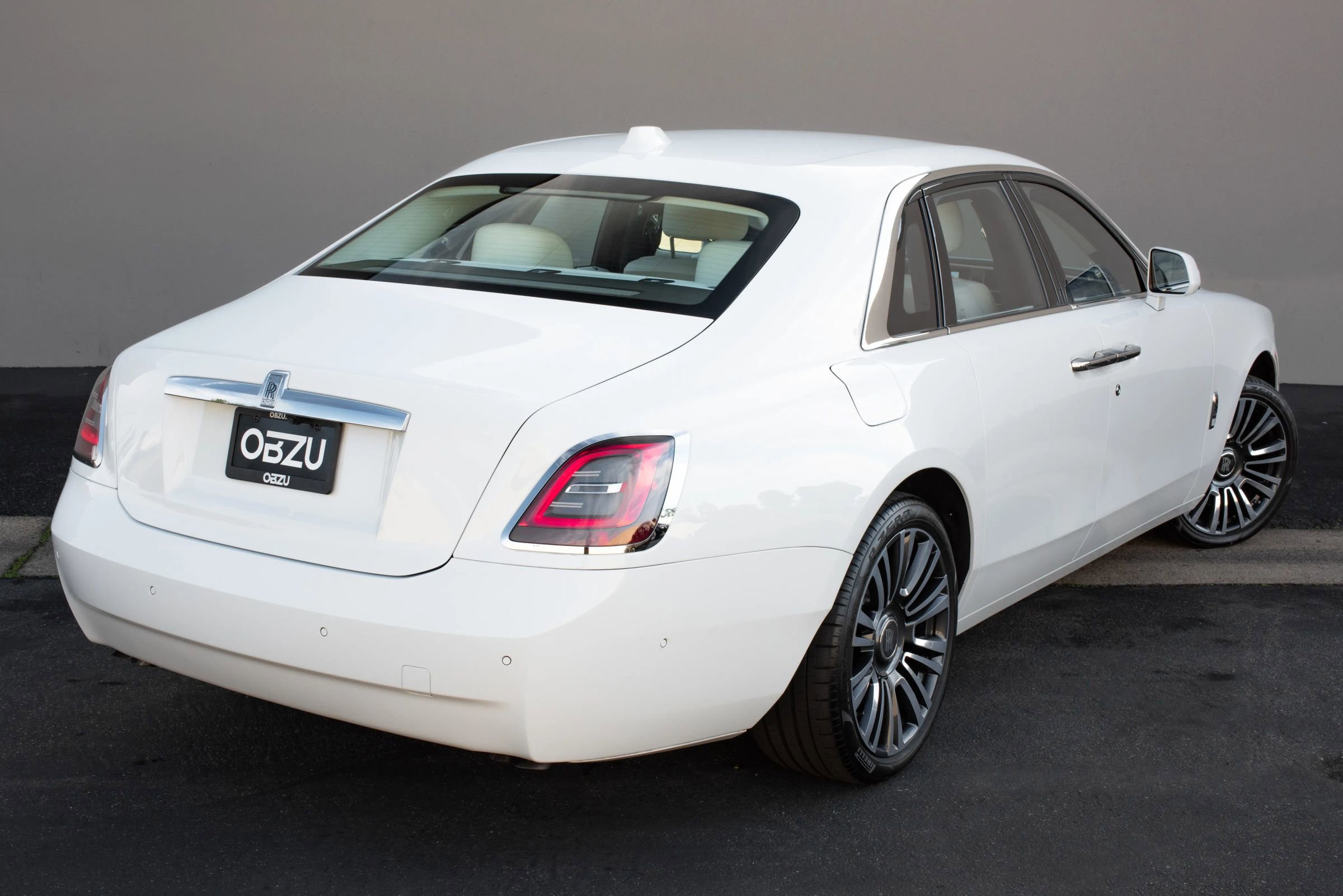 Used 2024 Rolls-Royce Ghost image 28