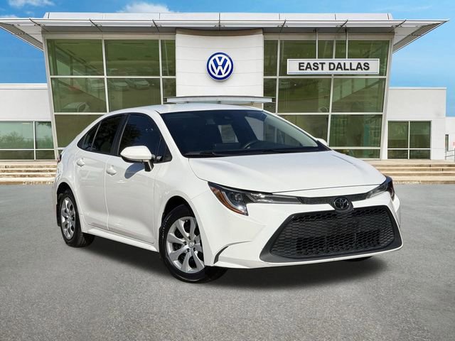 Used 2022 Toyota Corolla LE image 1