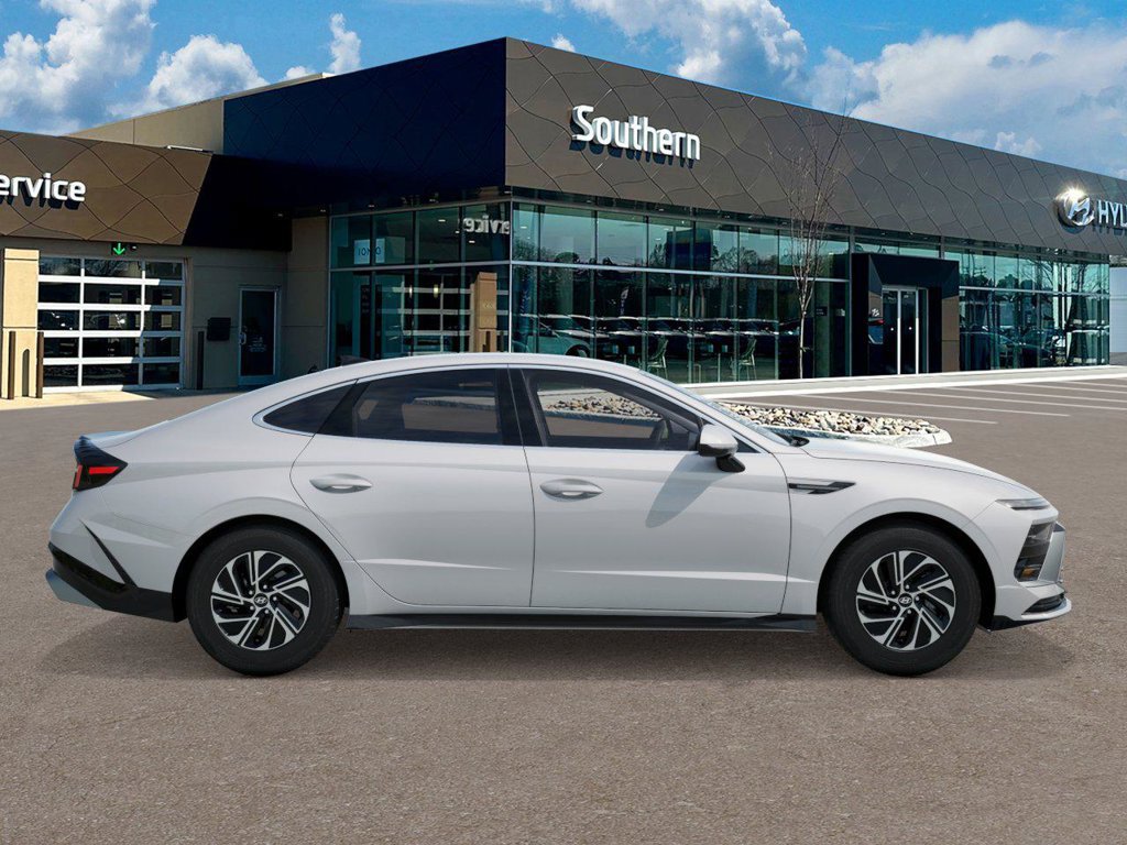 New 2026 Hyundai Sonata Blue FWD image 8