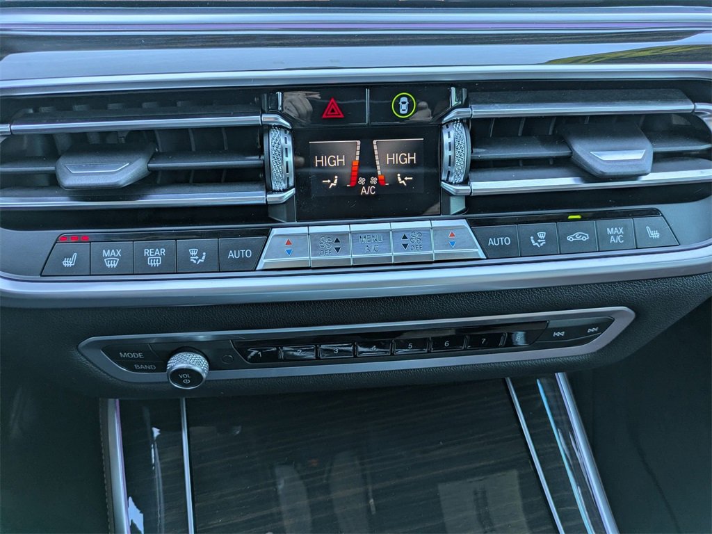 Used 2025 BMW X5 xDrive50e image 26