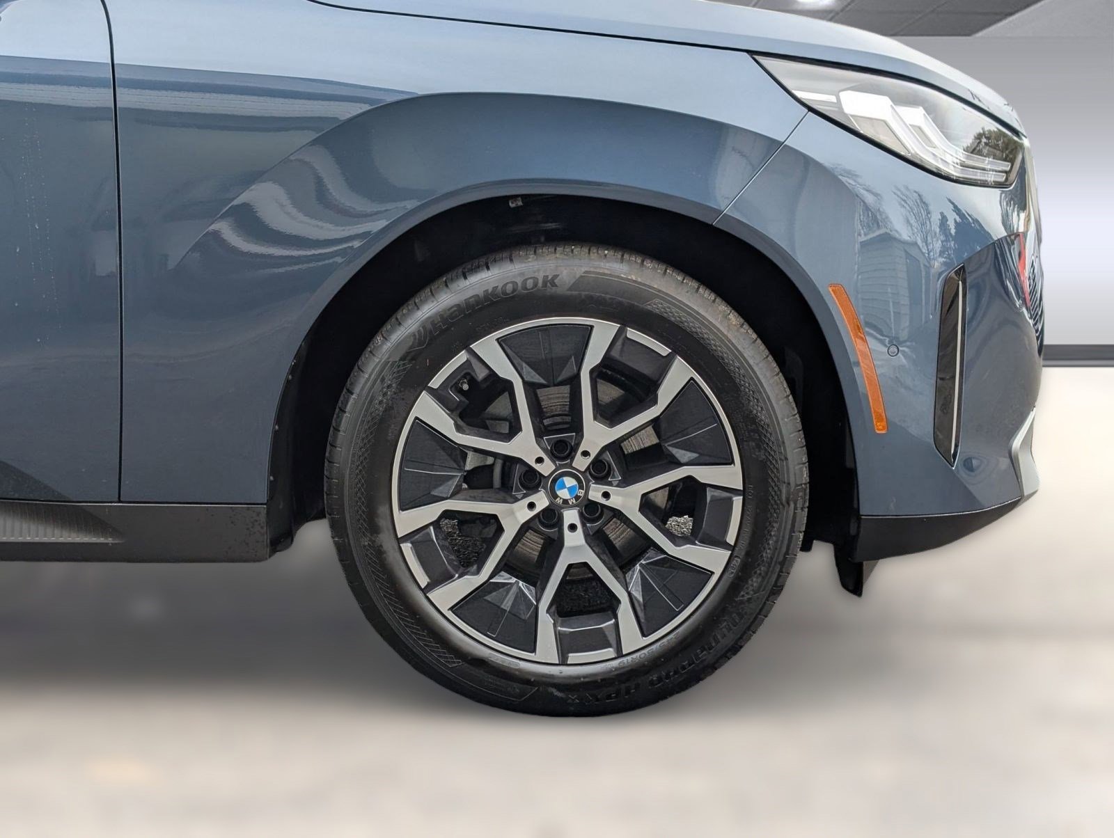 Certified 2025 BMW X3 xDrive30i w/ Premium Package image 12