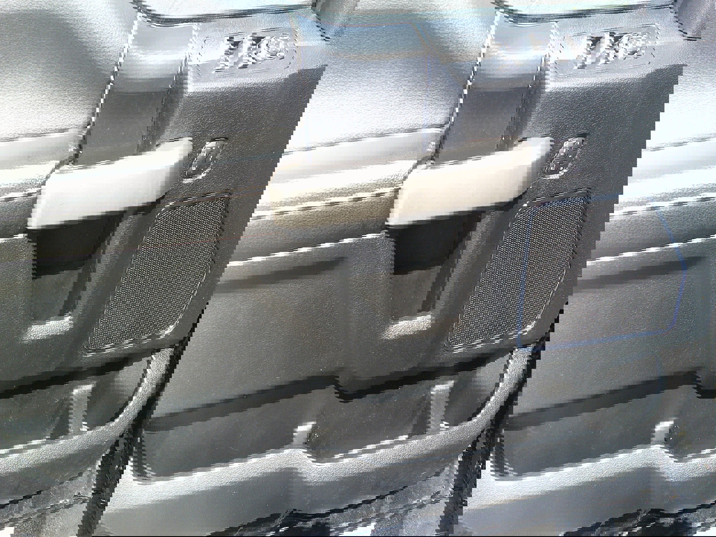 Used 2019 Ford F150 Lariat w/ Equipment Group 502A Luxury image 16