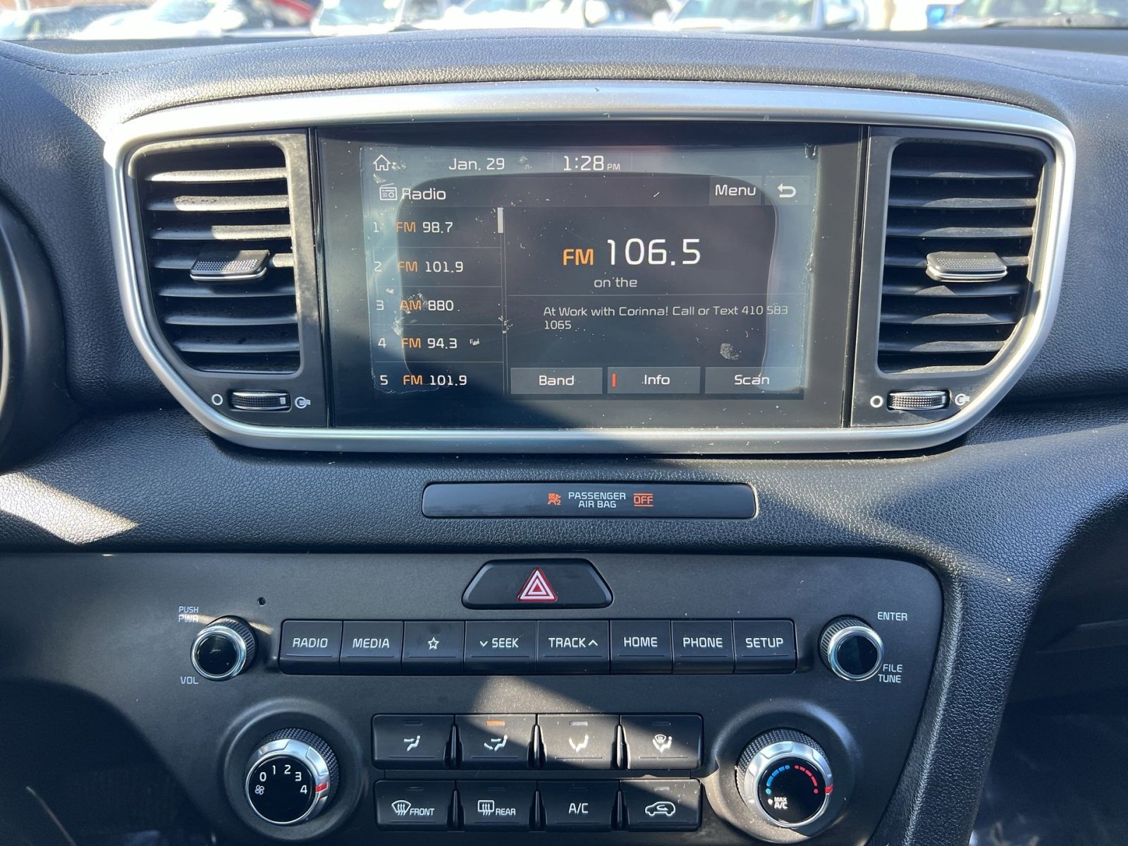 Used 2020 Kia Sportage LX image 17