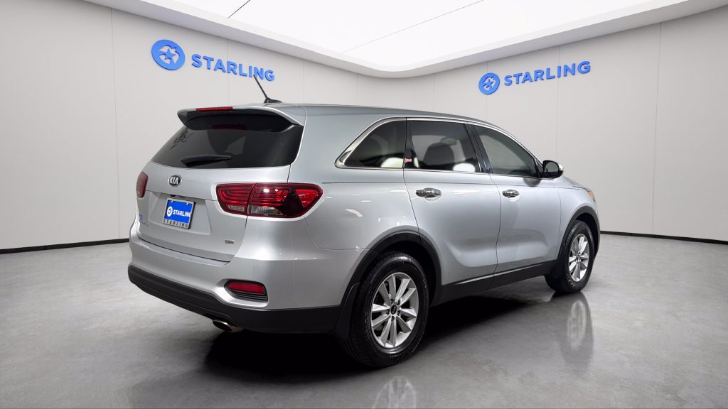 Used 2019 Kia Sorento FWD image 9