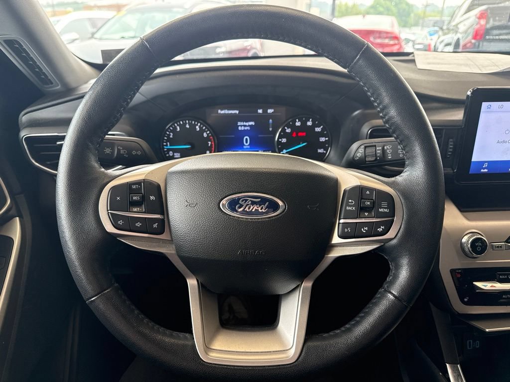 Certified 2023 Ford Explorer XLT w/ Equipment Group 202A AWD/4WD image 18