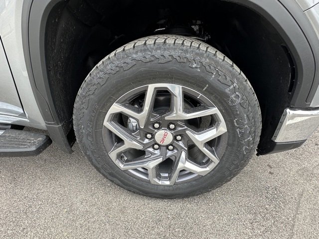 New 2026 GMC Sierra 1500 SLT image 4