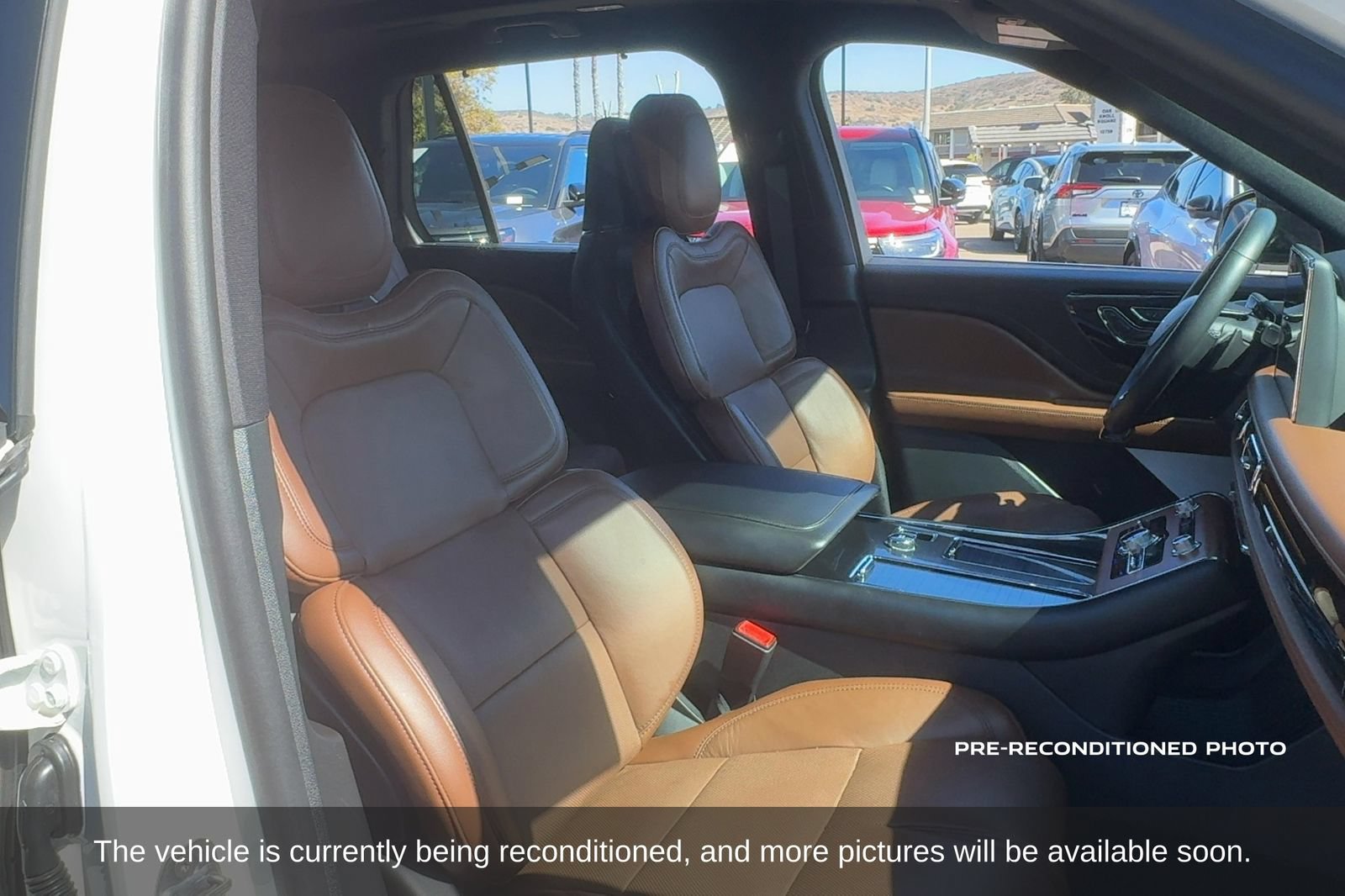 Used 2024 Lincoln Aviator Reserve w/ Equipment Group 201A RWD image 15