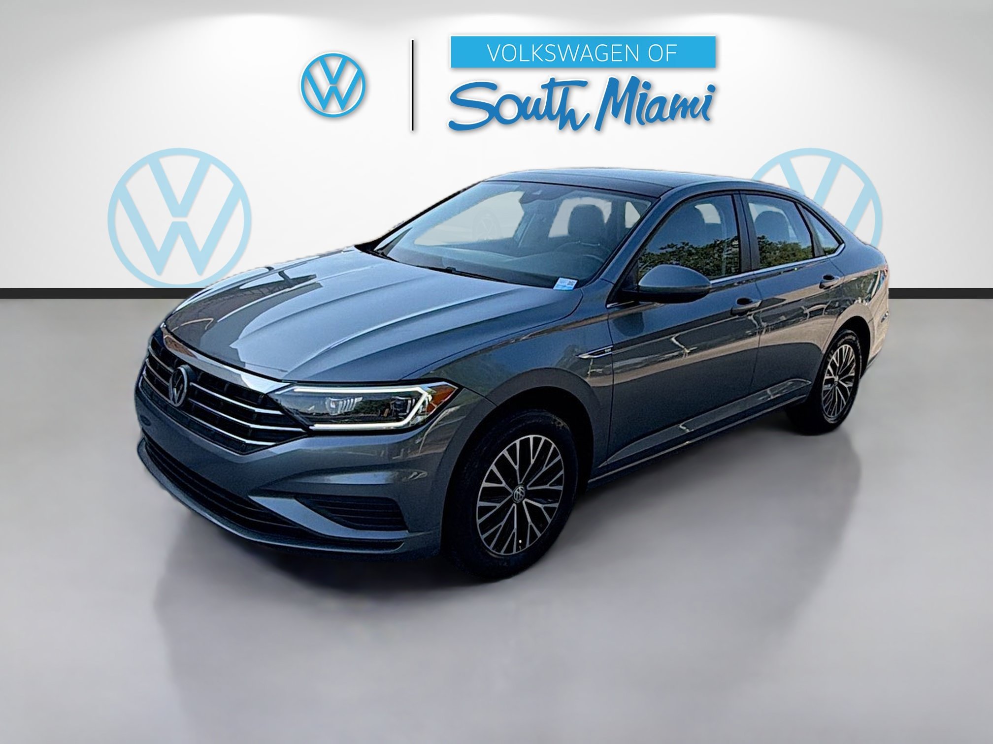 Used 2019 Volkswagen Jetta SEL w/ Cold Weather Package FWD image 2