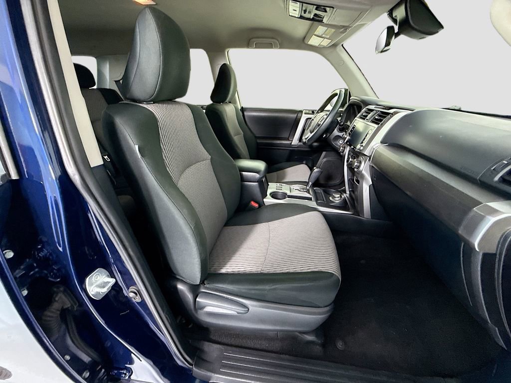 Used 2020 Toyota 4Runner SR5 image 21