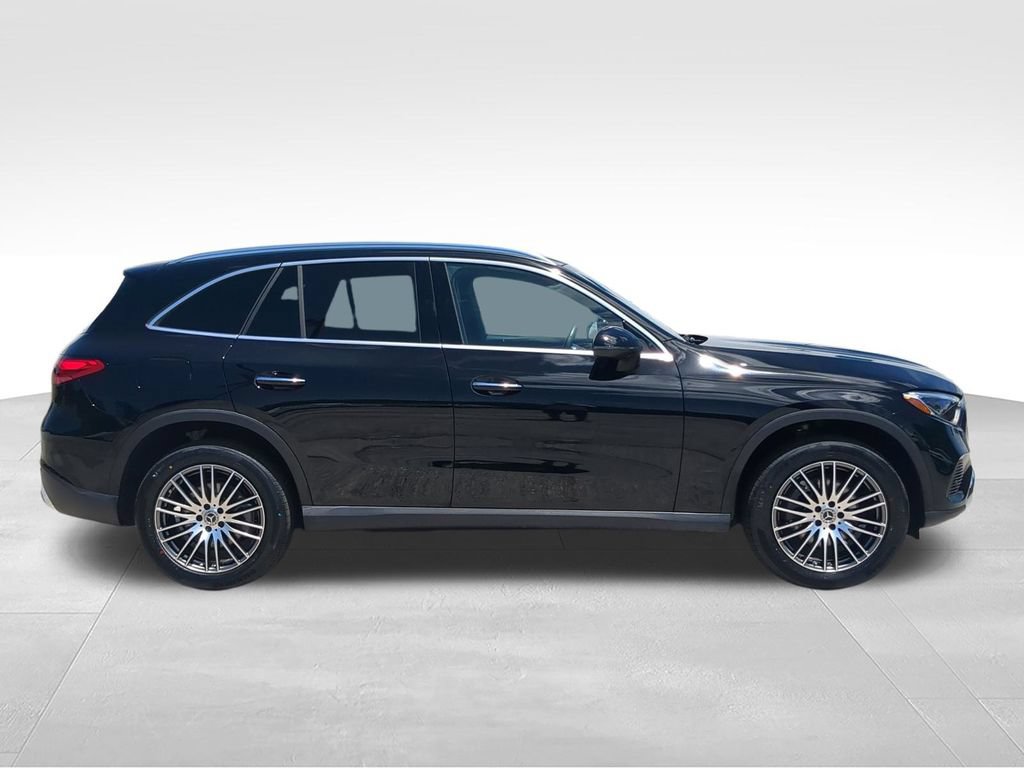 Used 2025 Mercedes-Benz GLC 300 video 2