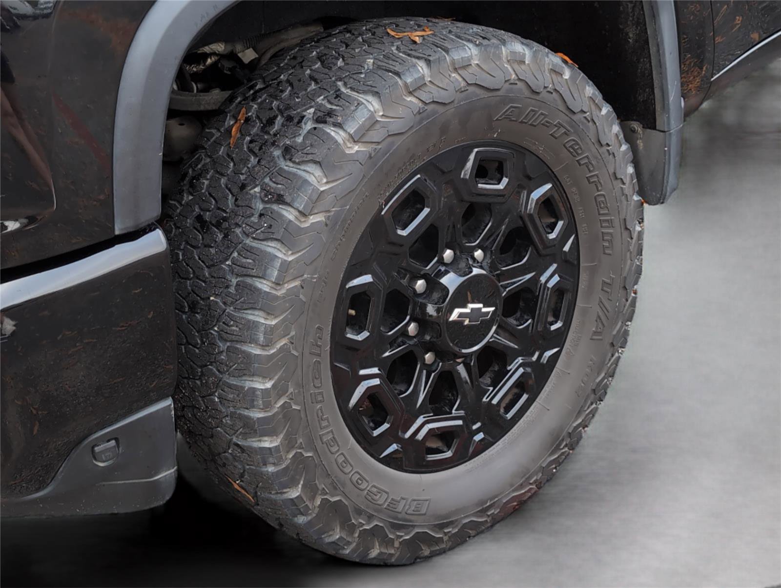 Used 2021 Chevrolet Silverado 2500 LT w/ Midnight Edition image 31