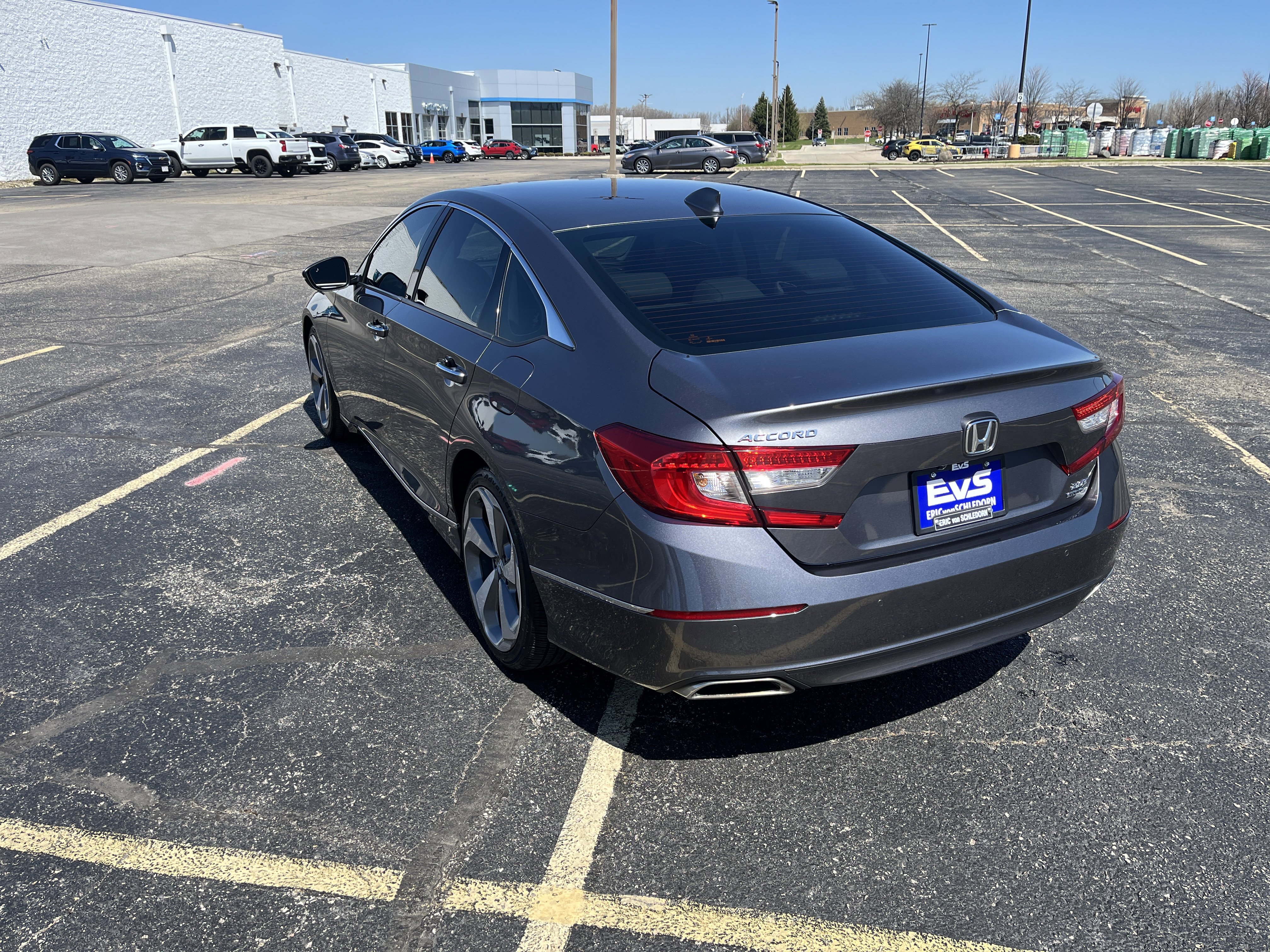 Used 2020 Honda Accord Touring image 4
