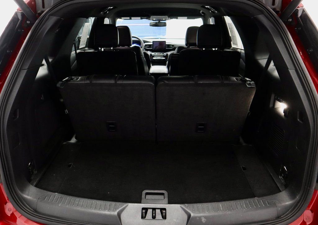 Certified 2022 Ford Explorer ST w/ Equipment Group 401A image 18