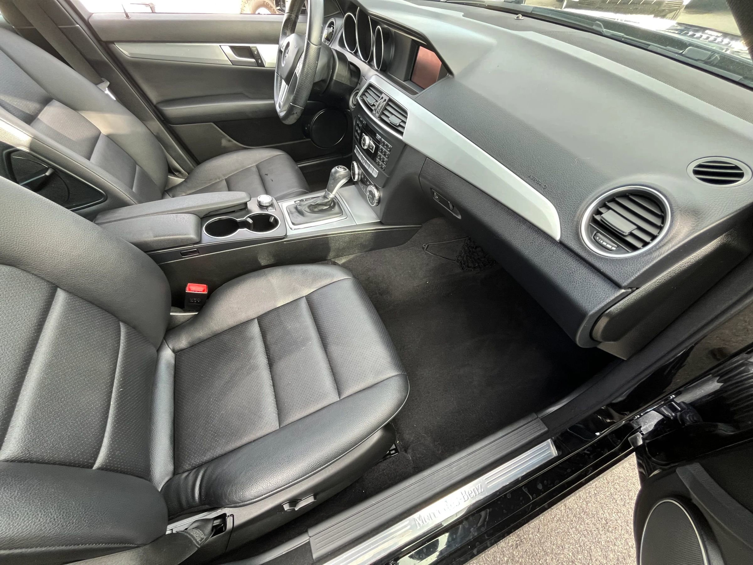 Used 2014 Mercedes-Benz C 250 Sedan image 12