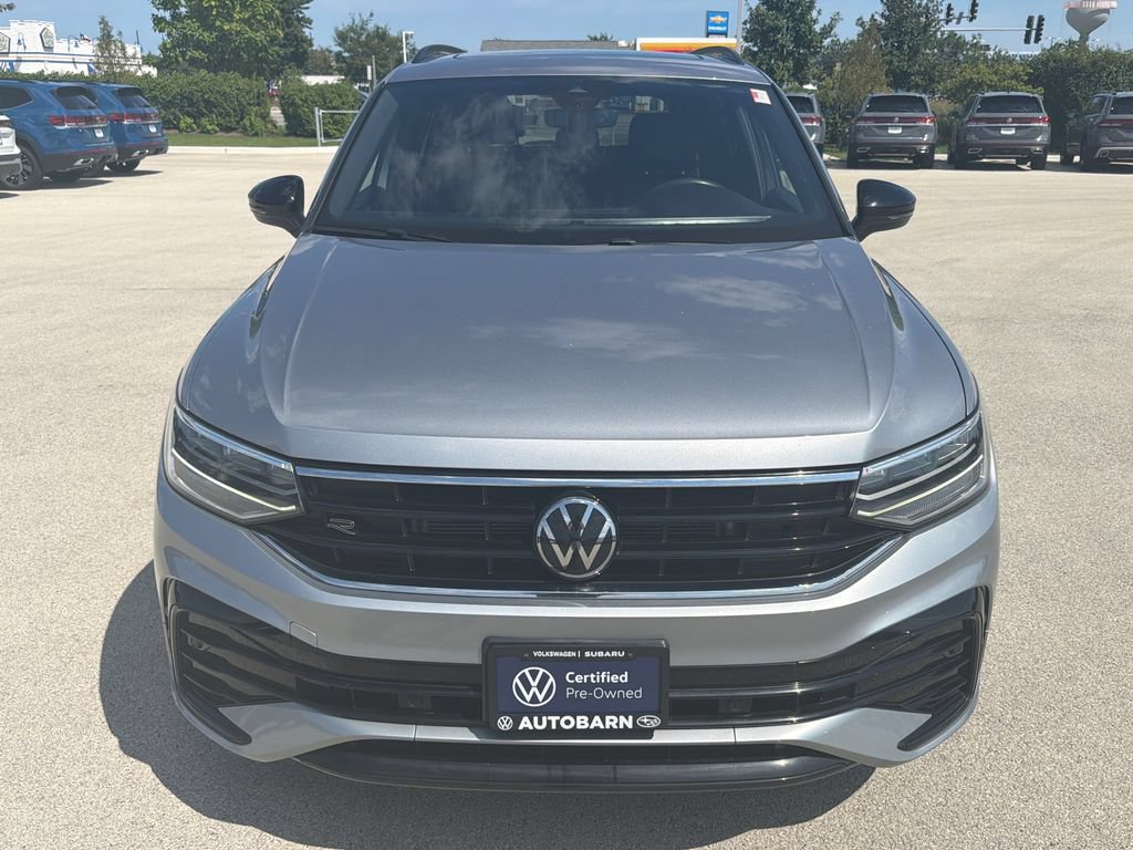 Certified 2024 Volkswagen Tiguan SE R-Line AWD/4WD image 2