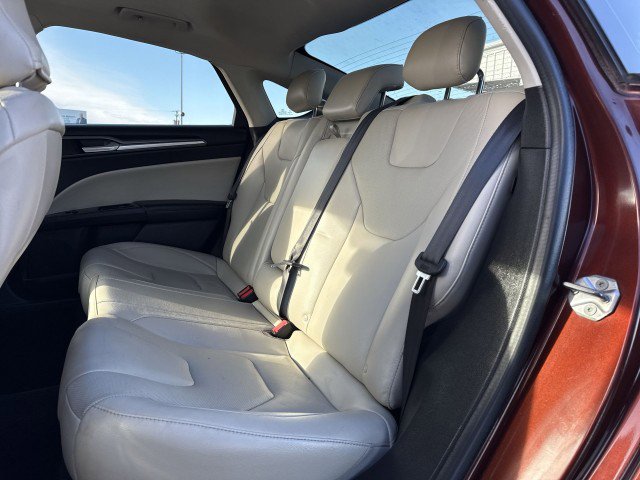 Used 2016 Ford Fusion Titanium image 23