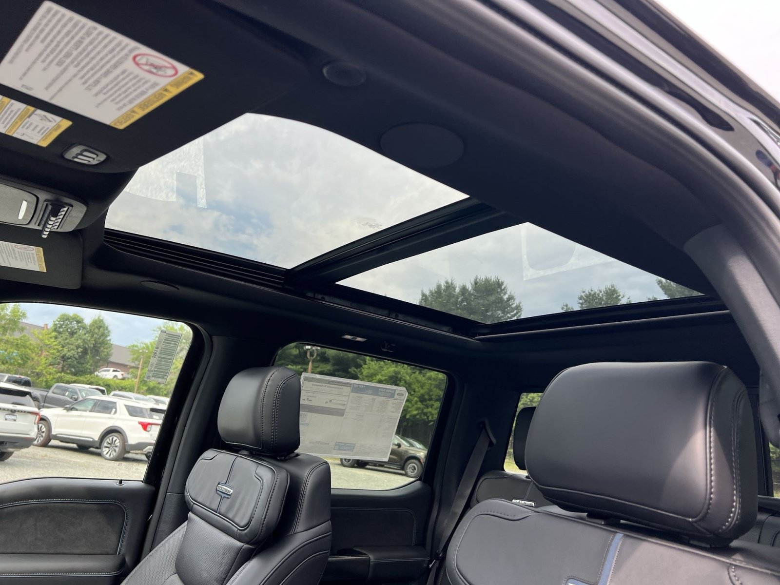 New 2026 Ford F450 Platinum w/ FX4 Off-Road Package AWD/4WD image 24