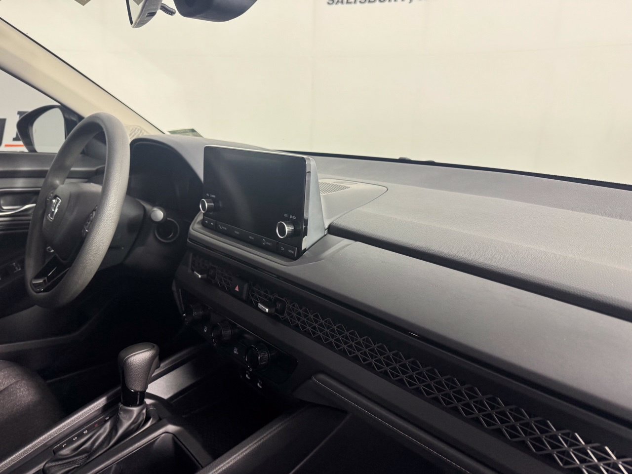 Used 2025 Honda Accord SE image 33