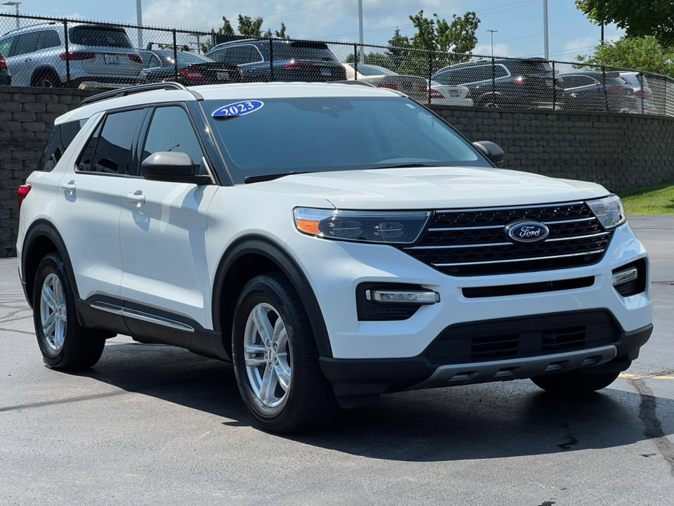 Certified 2023 Ford Explorer XLT w/ Equipment Group 202A AWD/4WD image 38