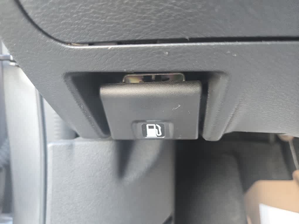 Used 2021 Nissan Sentra SR FWD image 21