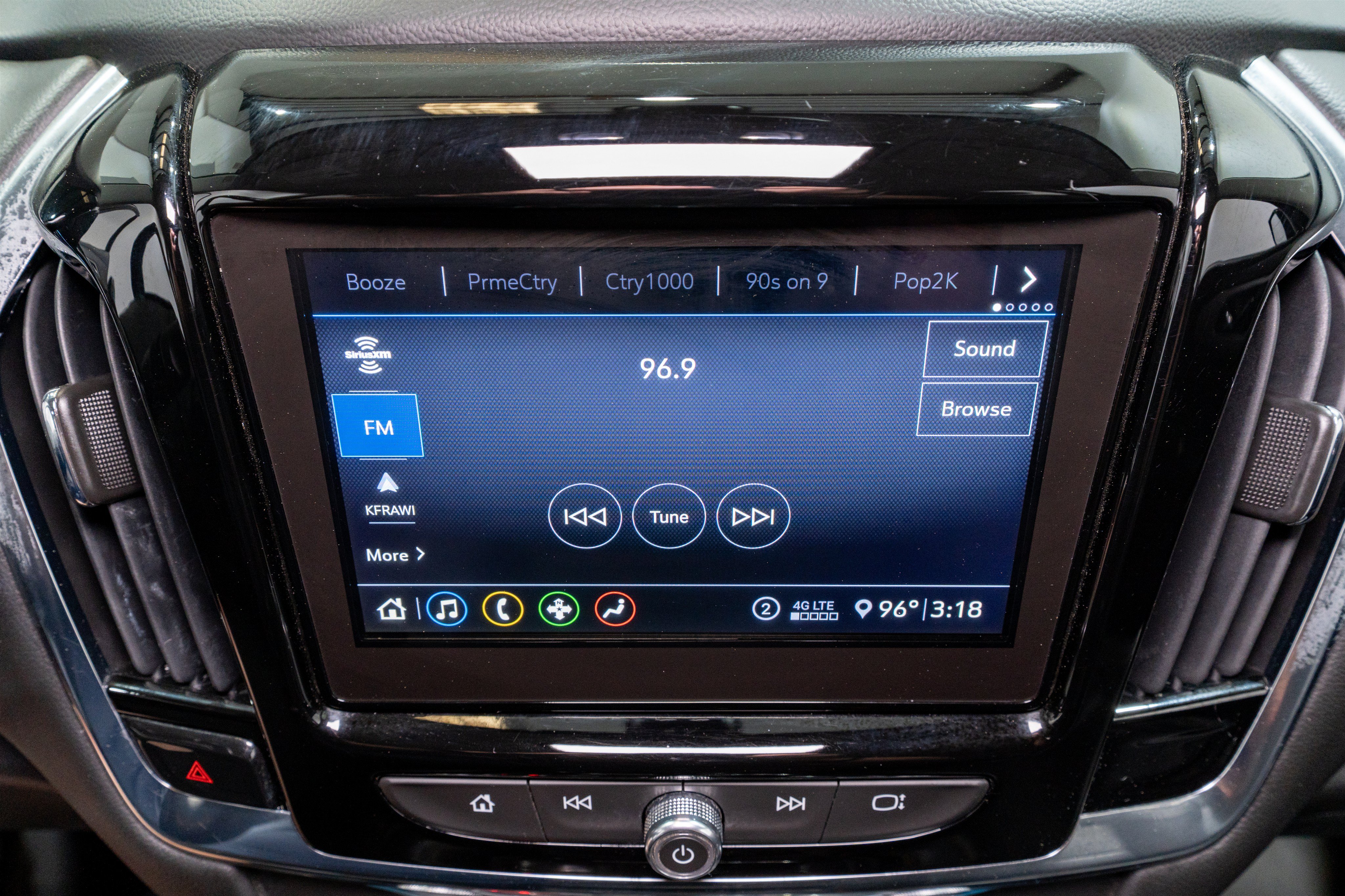 Used 2021 Chevrolet Traverse LT AWD/4WD image 17