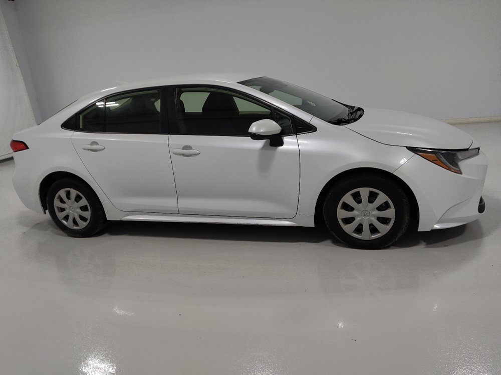 Used 2022 Toyota Corolla LE image 11