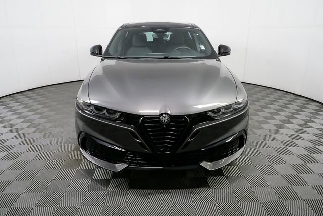 New 2026 Alfa Romeo Tonale w/ Black Premium Package AWD/4WD image 37