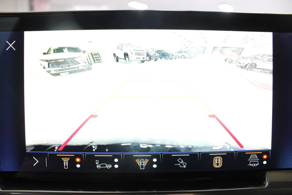 Used 2024 Chevrolet Silverado 1500 RST w/ Redline Edition AWD/4WD image 4