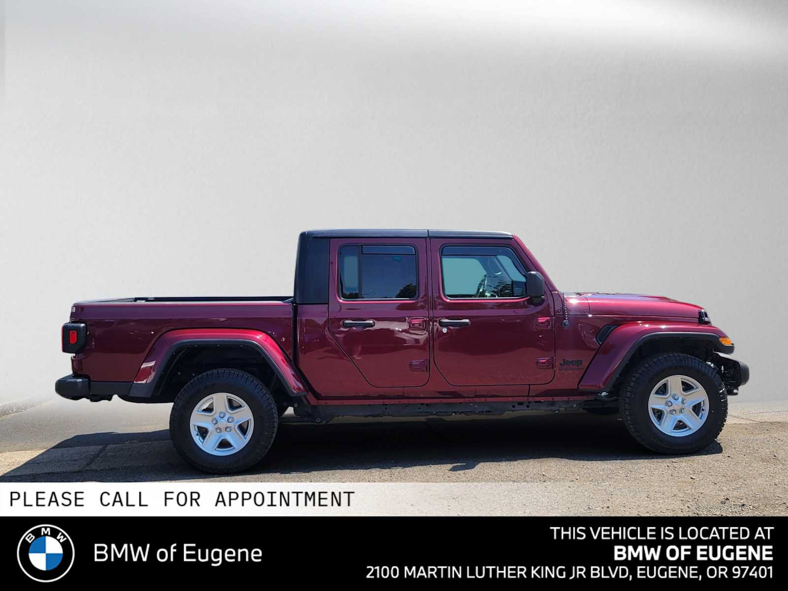 Used 2022 Jeep Gladiator Sport AWD/4WD image 2
