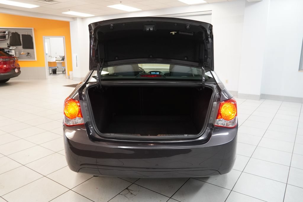 Used 2014 Chevrolet Cruze LT FWD image 9