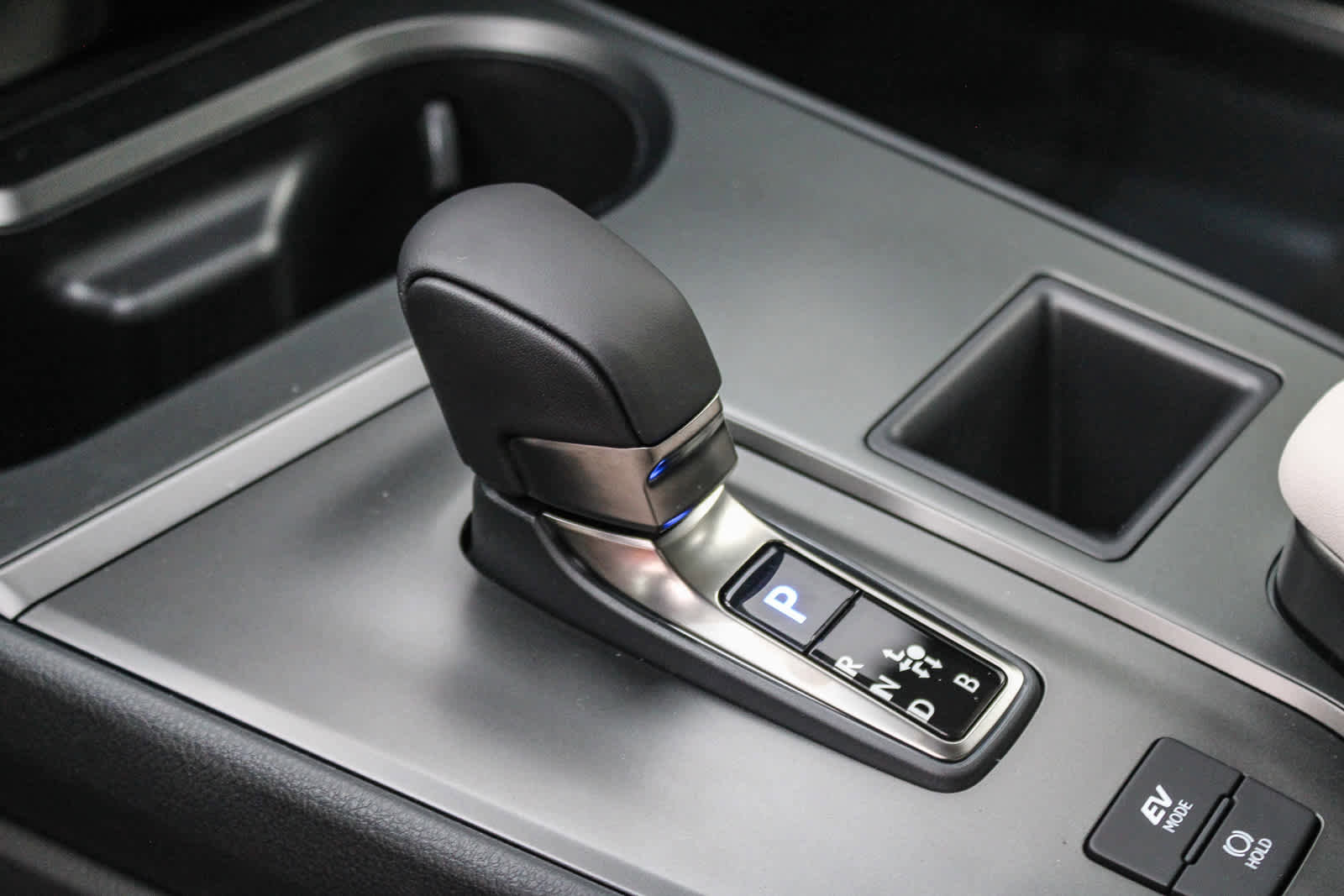 New 2025 Lexus UX 300h FWD image 20