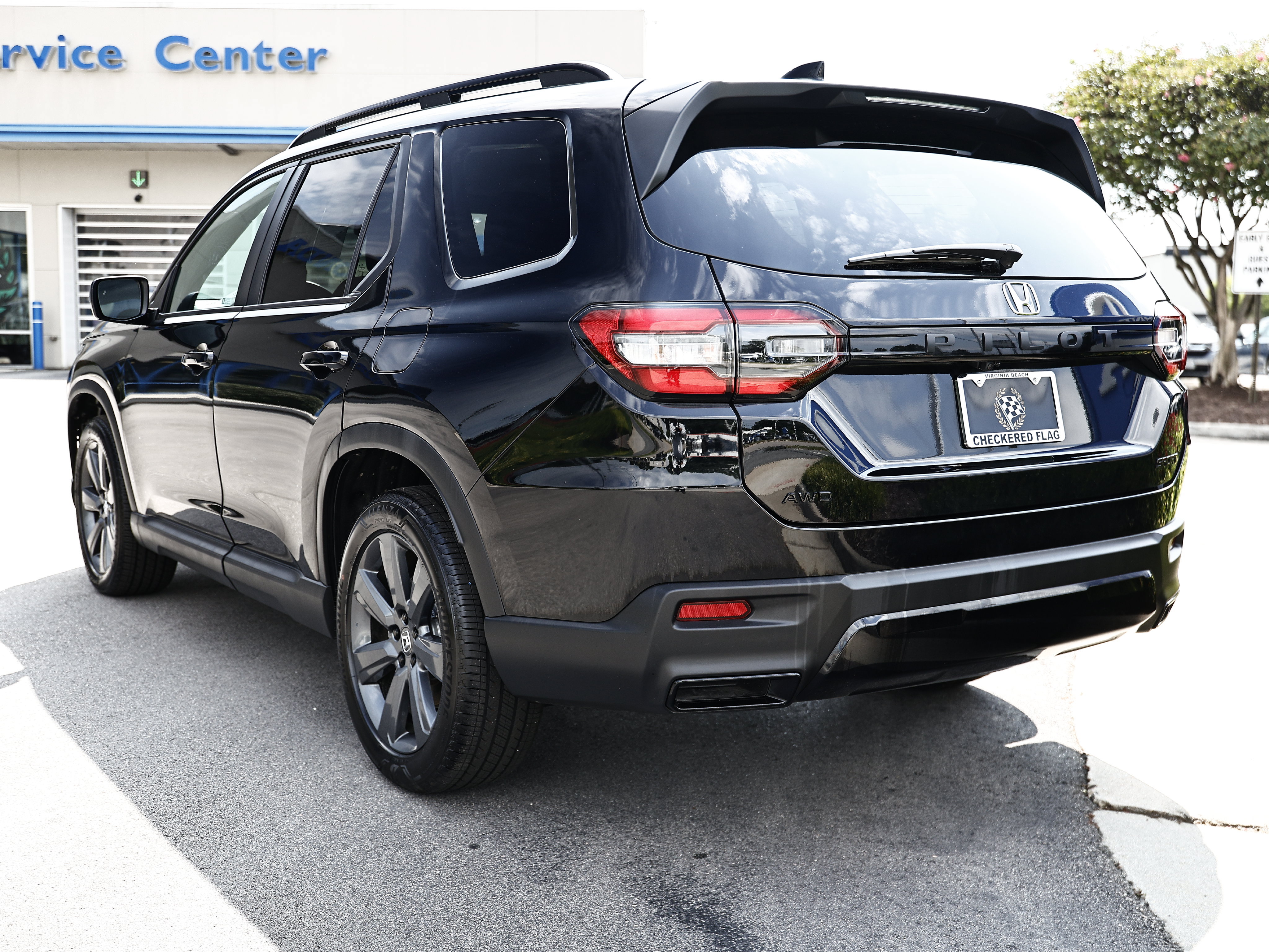 Used 2026 Honda Pilot Sport image 6