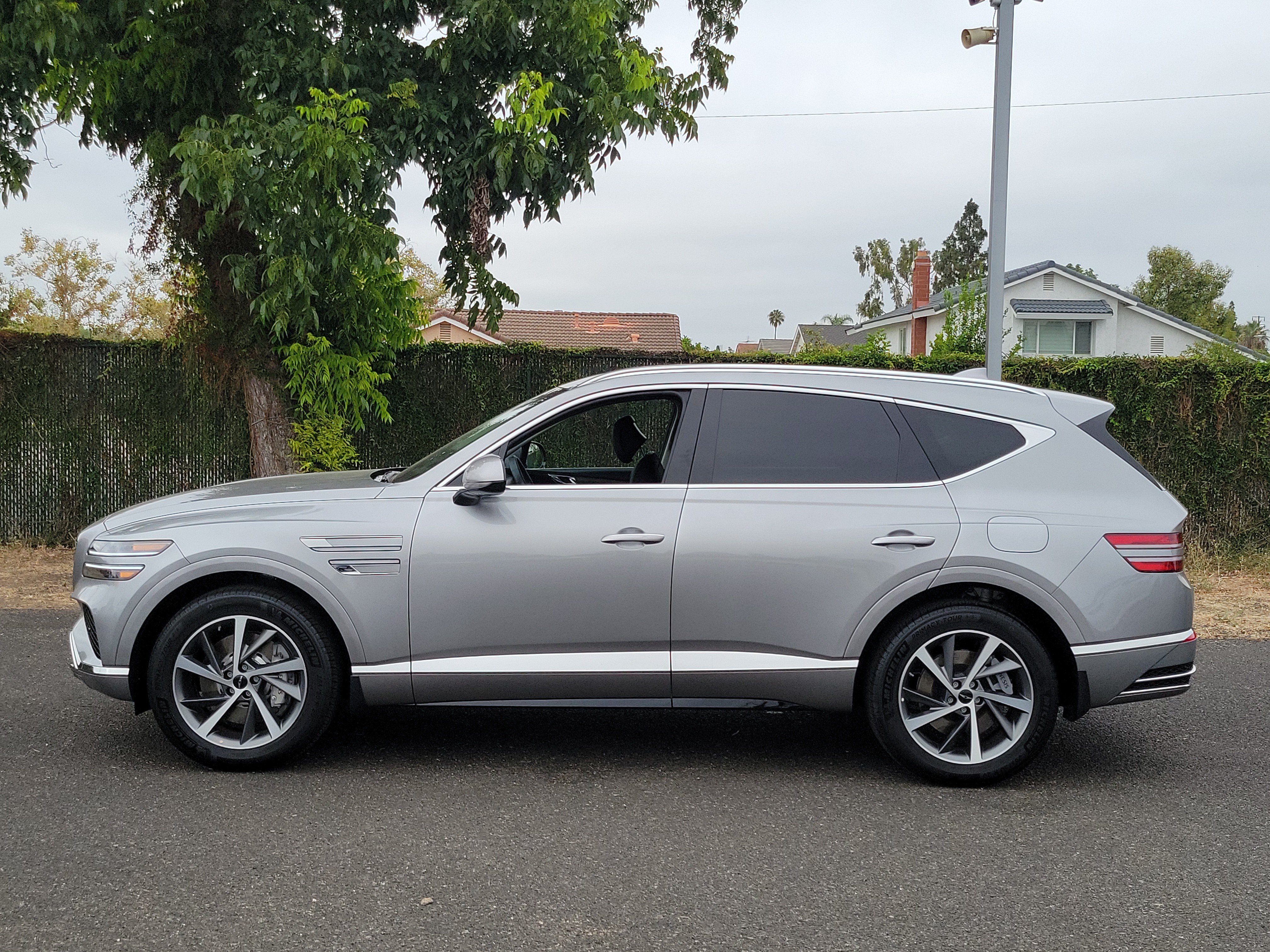 Certified 2026 Genesis GV80 2.5T Select AWD/4WD image 3