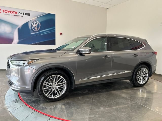 Used 2024 Acura MDX SH-AWD w/ Advance Package image 3