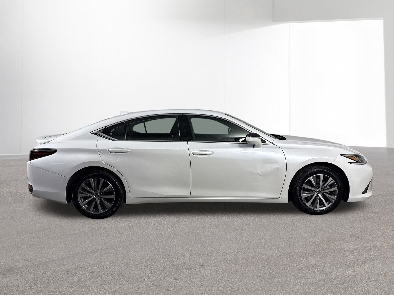 Used 2021 Lexus ES 300h w/ Premium Package image 37
