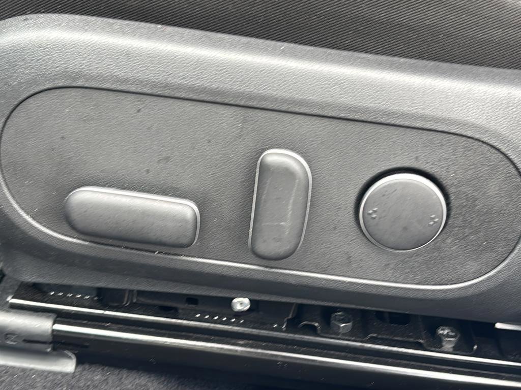 Certified 2024 Hyundai Kona SEL FWD image 15