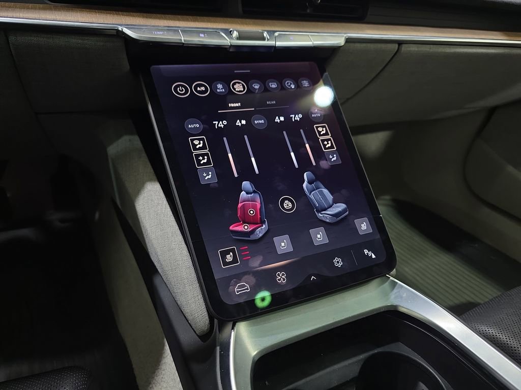 Used 2022 Lucid Air Grand Touring image 27