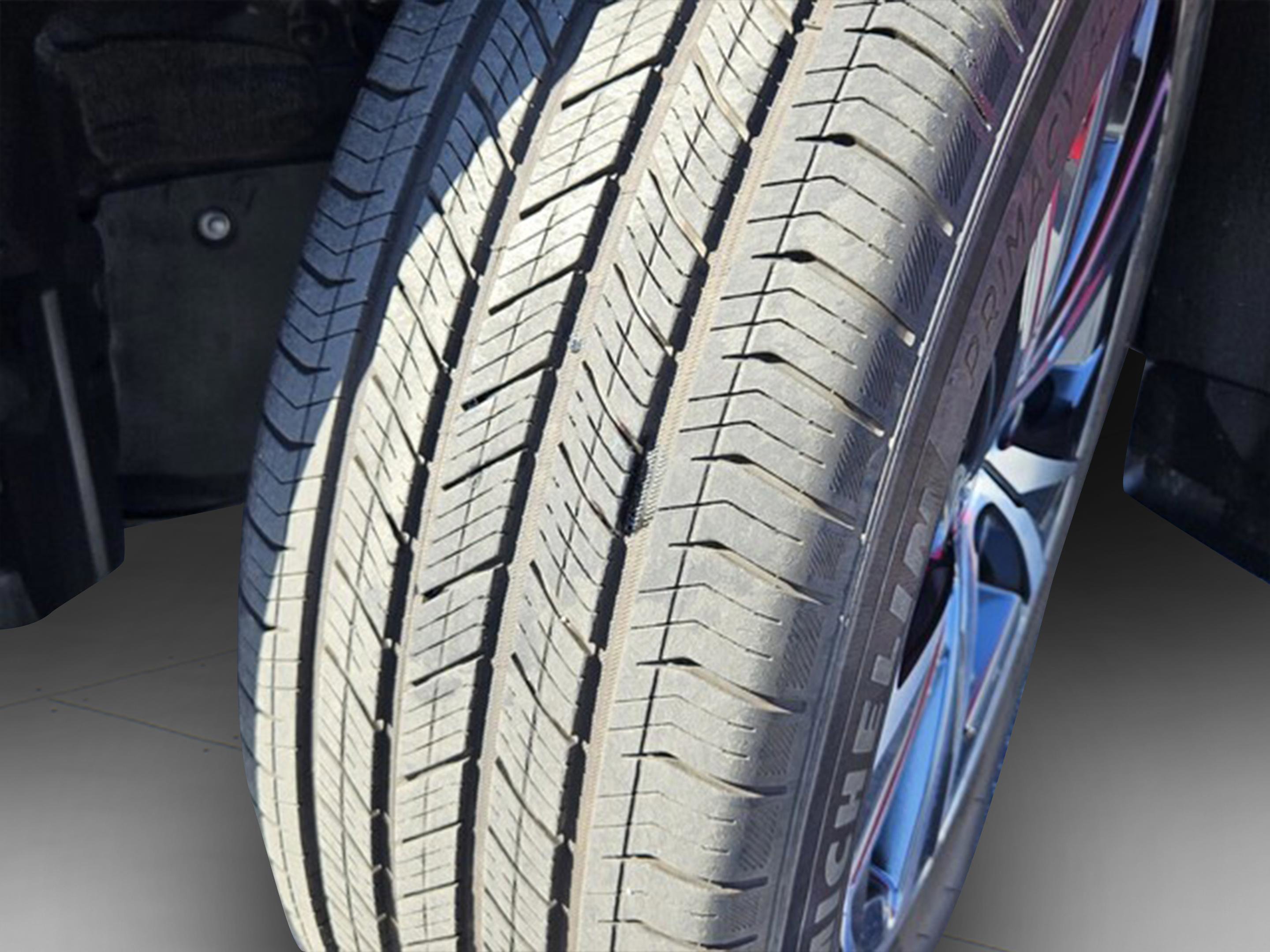 Used 2025 Lexus RX 350h w/ Accessory Package (P3) AWD/4WD image 33