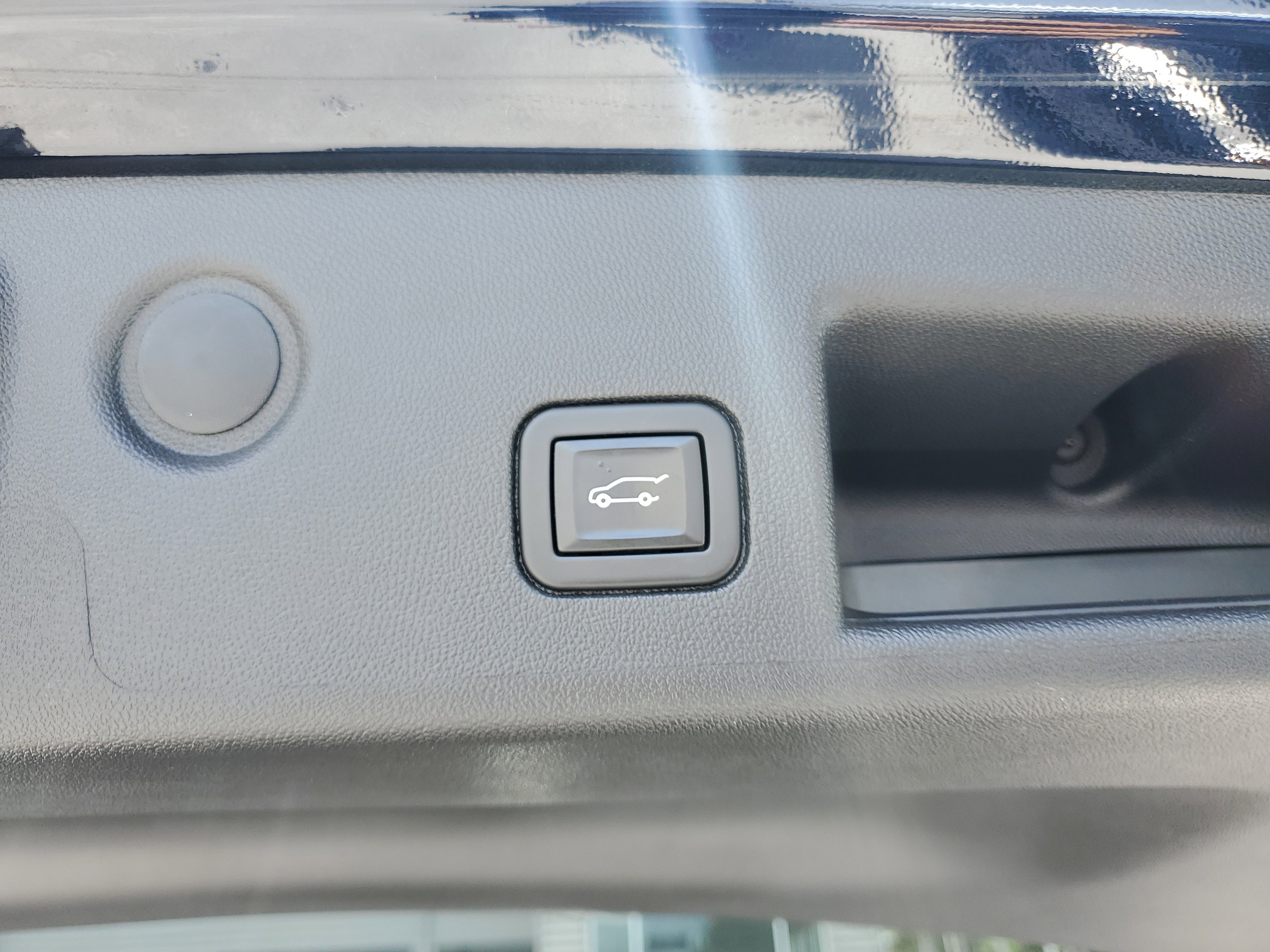 Used 2021 Chevrolet Equinox Premier image 6