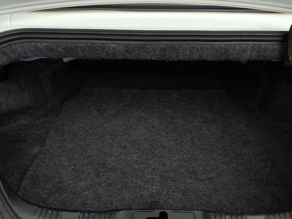 Used 2019 Ford Mustang Premium image 18